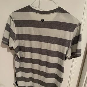 Lululemon Men’s T-Shirt -Large